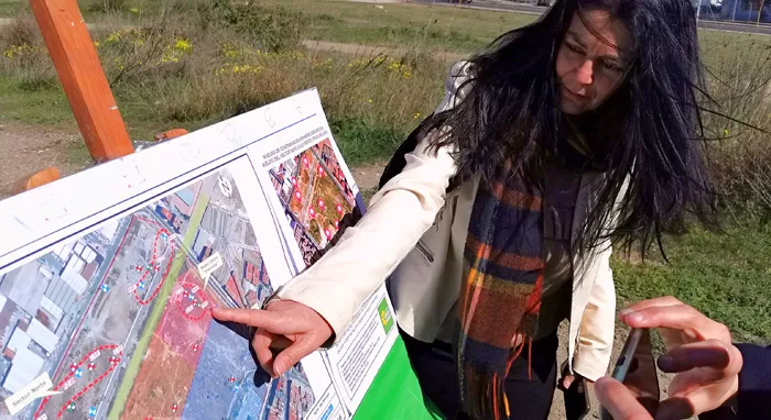 Rosa galindo muestra la posición donde se encuentra C-22