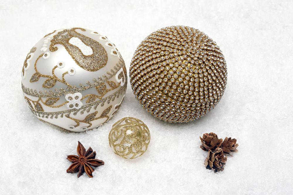 christmas-balls-g52576c212_1920