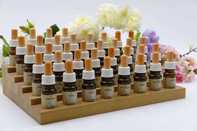 04-10_dia-internacional-de-la-homeopatia-flores-bach_m
